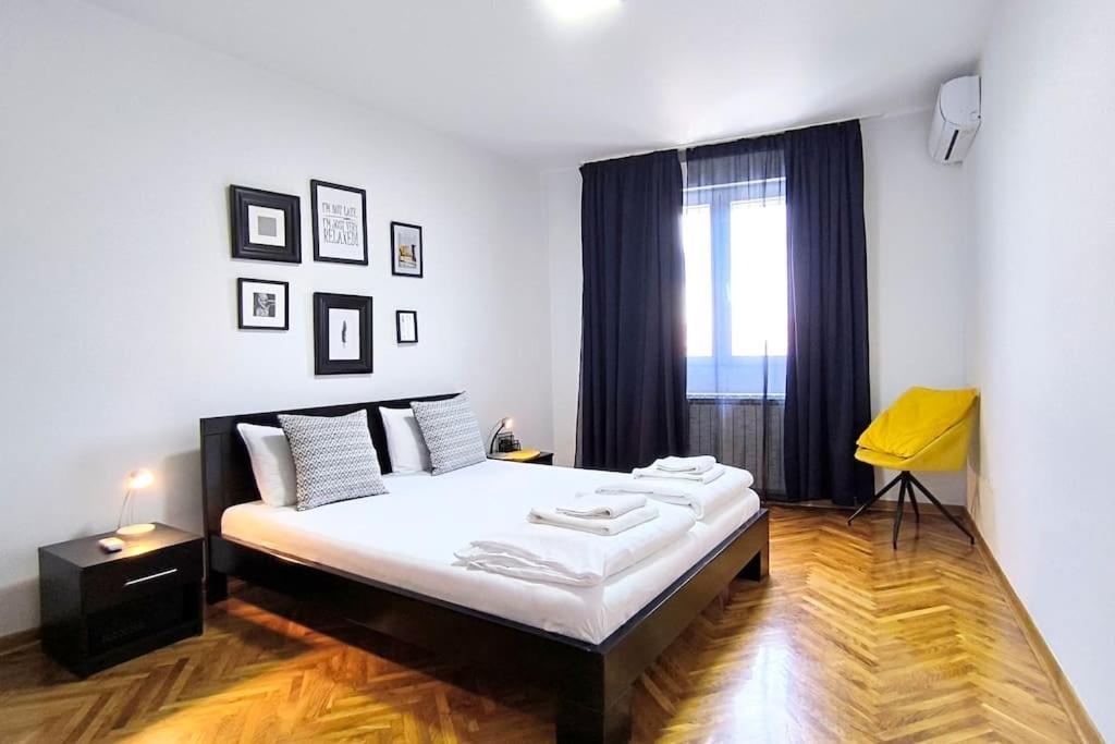 Apartment Wake Up For 4 Belgrade Luaran gambar
